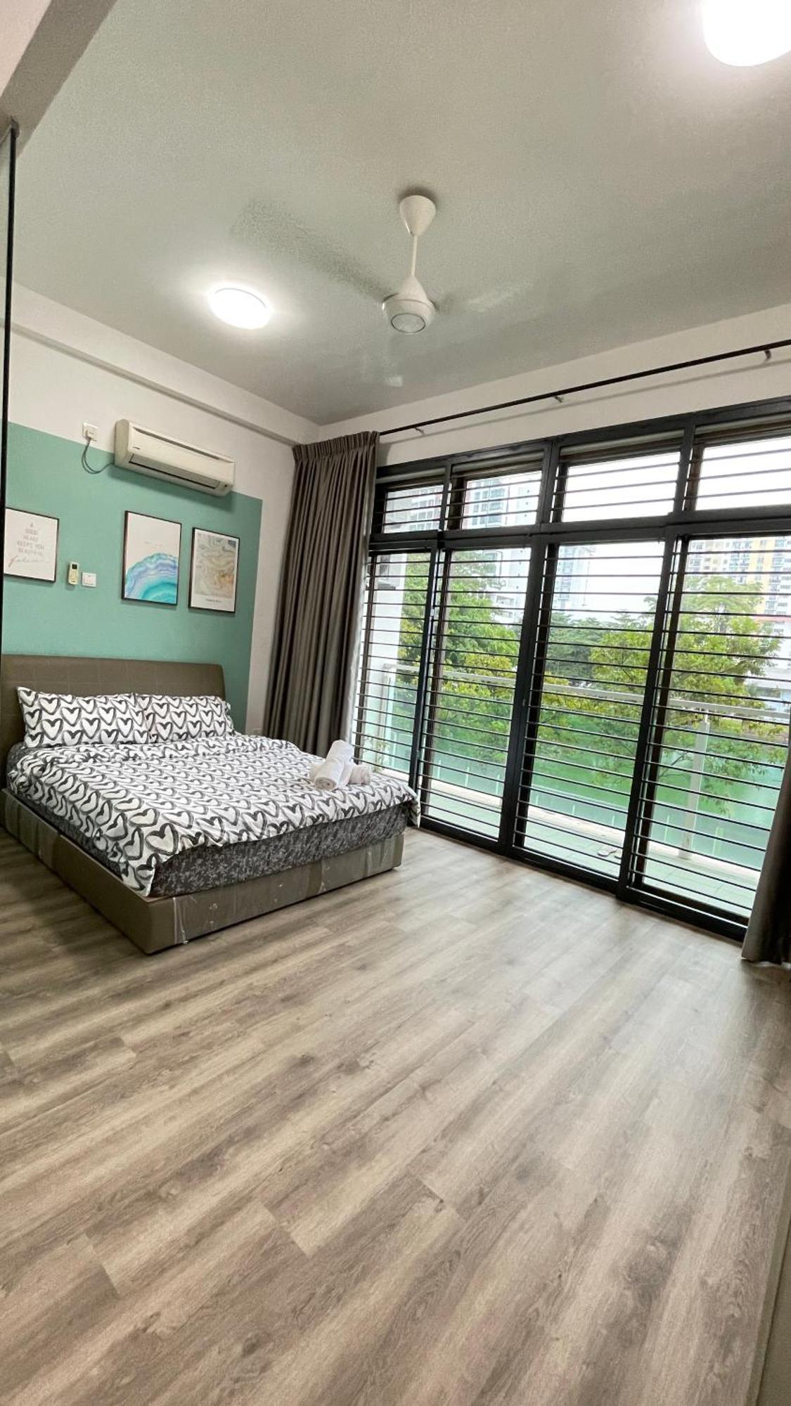 ג'והור בהרו Palazio Serviced Apartment In Mount Austin Near Aeon Ikea Toppen Hsi מראה חיצוני תמונה