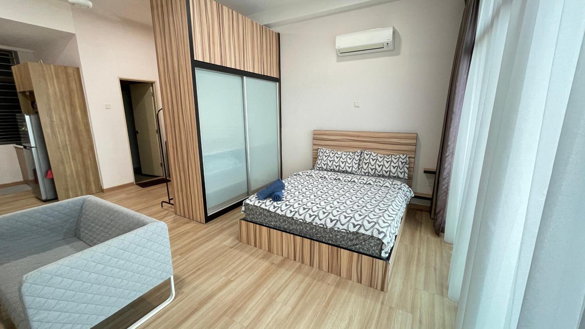 ג'והור בהרו Palazio Serviced Apartment In Mount Austin Near Aeon Ikea Toppen Hsi מראה חיצוני תמונה